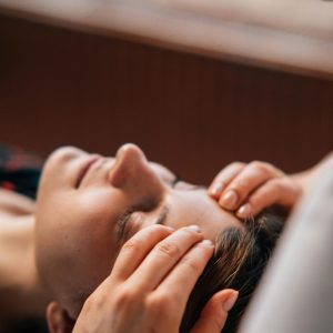 Spanningshoofdpijn / migraine massage